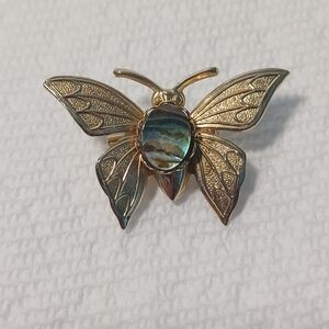 Butterfly Brooch Goldtone With Oval Abalone Body 1.5"